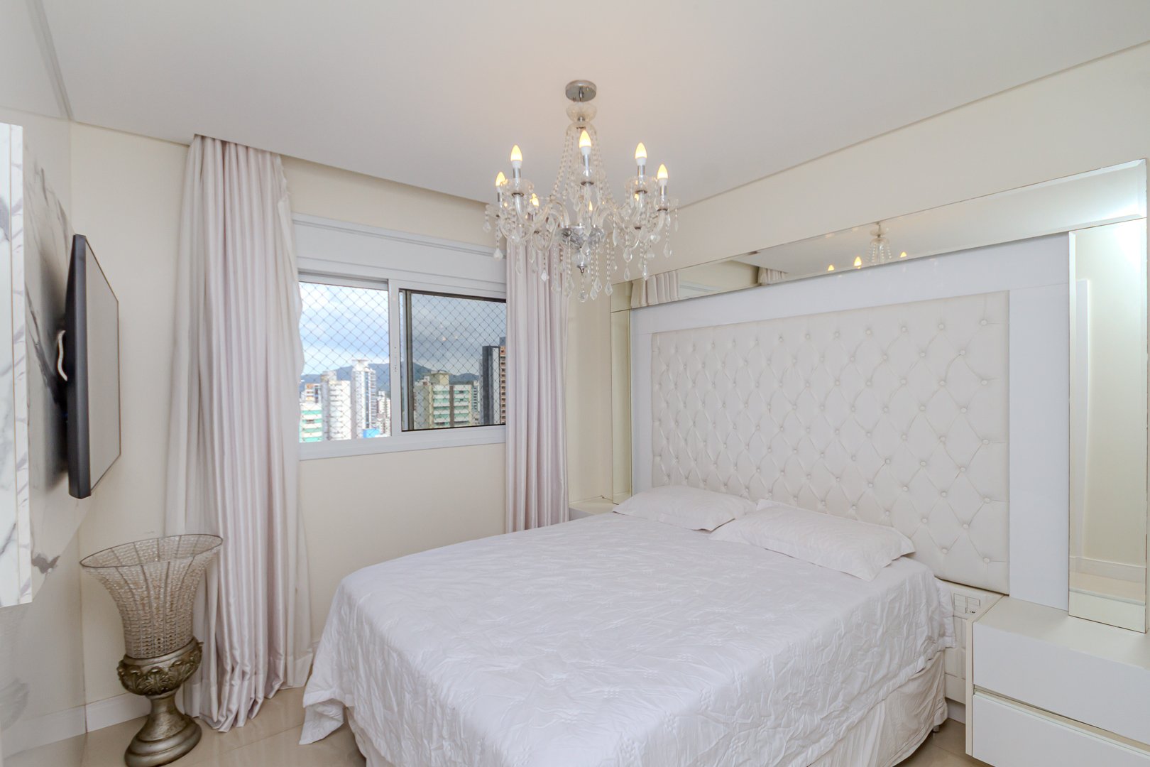 Apartamento no Edifício Windsor Village à venda no centro de Balneário Camboriú — foto 14