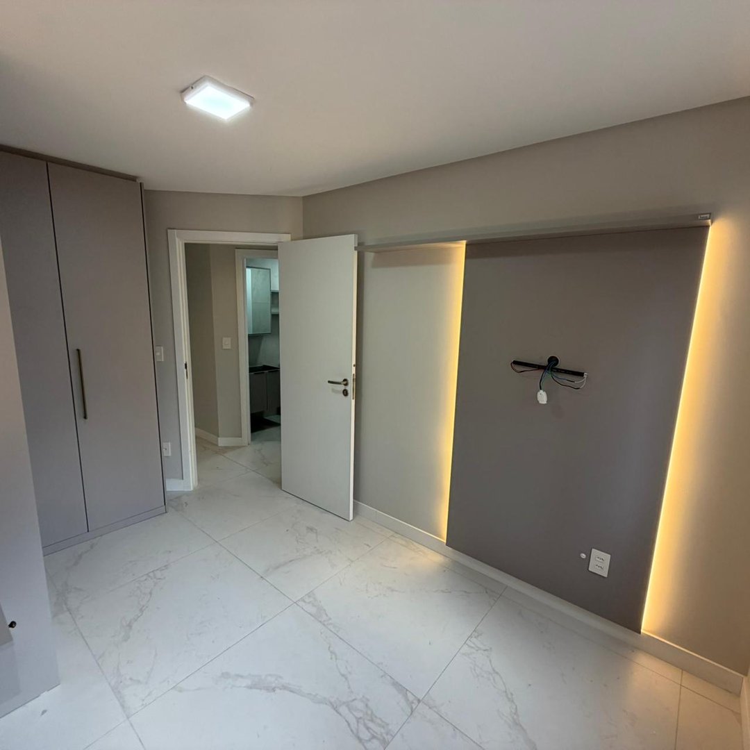 Apartamento no Edifício Ana Capri à venda no centro de Balneário Camboriú — foto 9