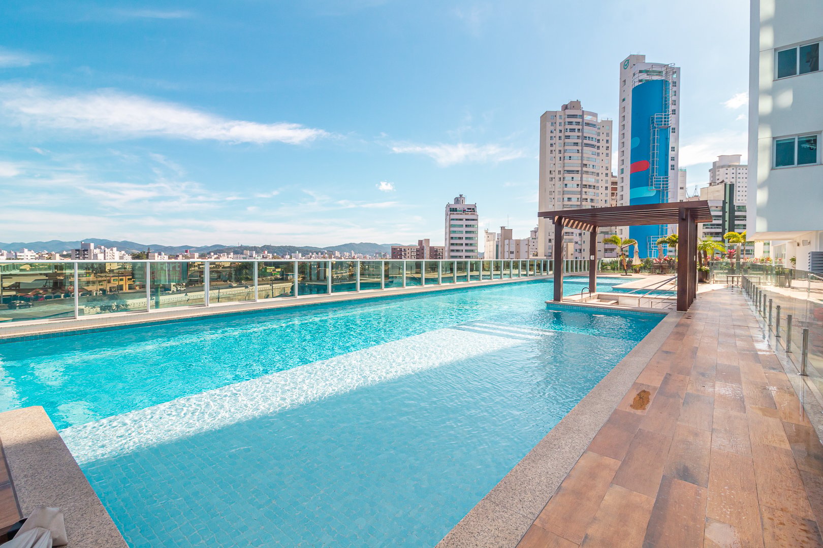 Apartamento no Edifício Phoenix Tower à venda na Barra Sul de Balneário Camboriú — foto 10