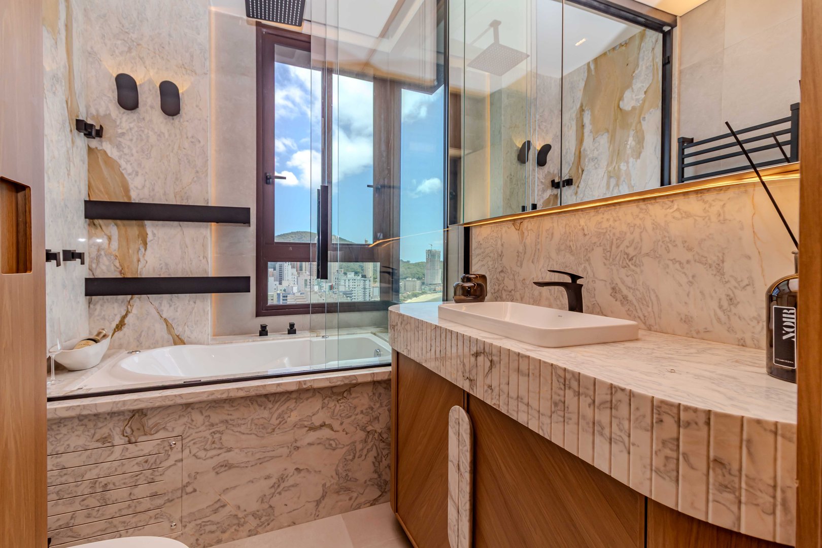 Apartamento no Edifício 143 Mayfair à venda em Itapema — foto 9