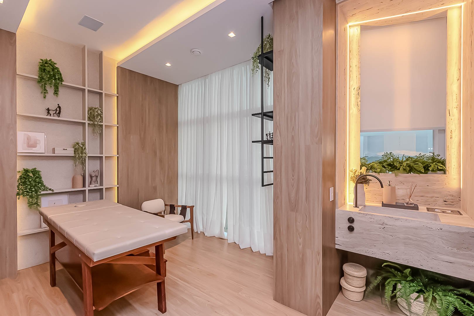 Apartamento Frente Mar no Edifício One Tower à venda no centro de Balneário Camboriú — foto 28