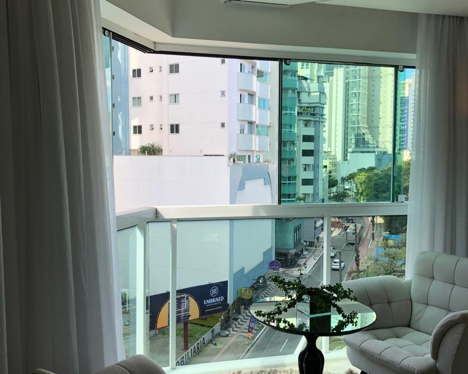 Apartamento Mobiliado no Edifício Esquina de Parma à venda no centro de Balneário Camboriú — foto 5