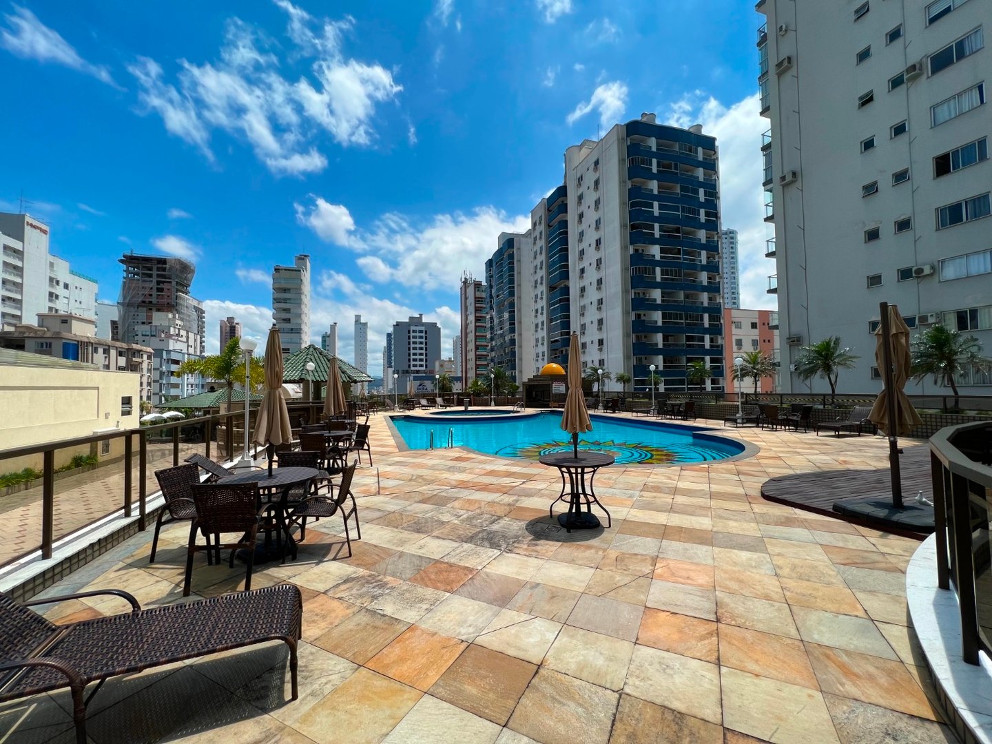 Apartamento no Edifício Atlântico Shopping à venda no centro de Balneário Camboriú — foto 20