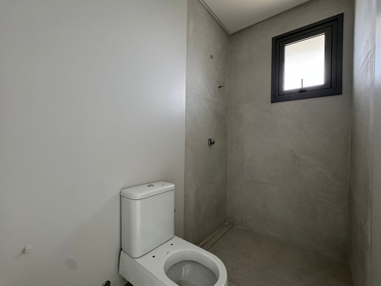 Apartamento de quadra mar no Edifício Tonino Lamborghini à venda em Barra Sul, Balneário Camboriú — foto 18