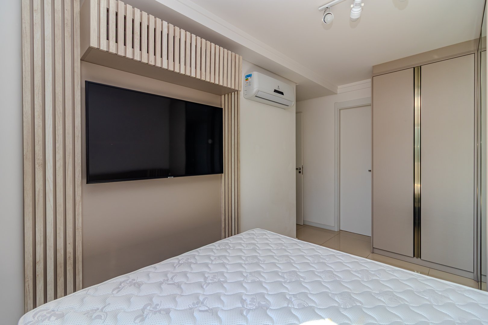 Apartamento Mobiliado no Edifício Icon Residence à venda no Centro de Balneário Camboriú — foto 13