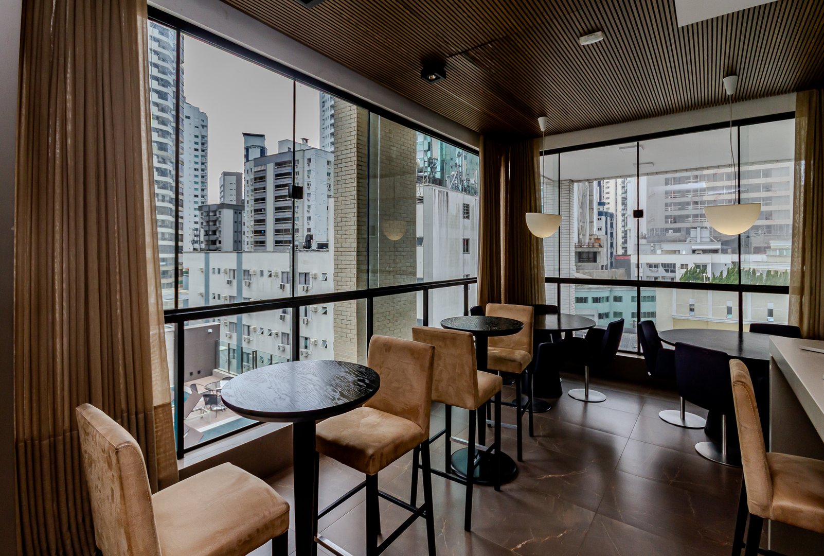 Apartamento Vista Mar no Edifício Ville Del Acqua à venda no centro de Balneário Camboriú — foto 27