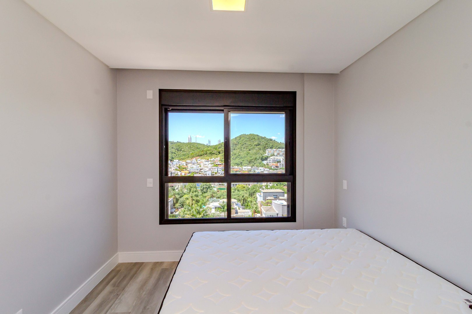 Apartamento no Edifício Dusseldorf à venda na Praia Brava — foto 32