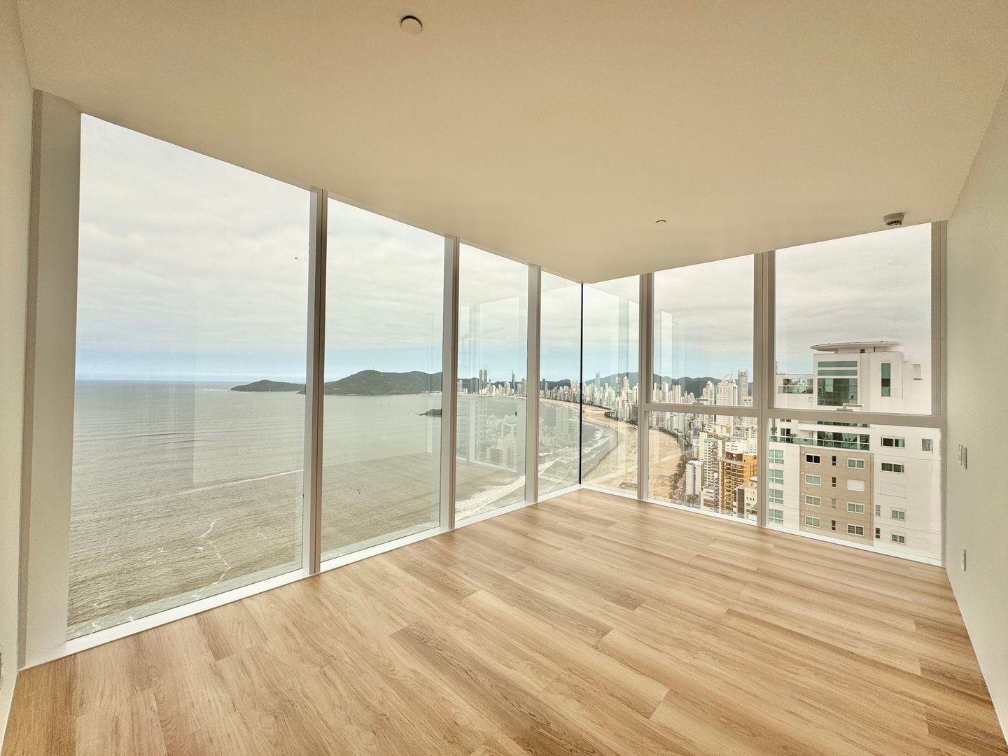 Apartamento no Edifício Boreal Tower à venda no centro de Balneário Camboriú — foto 12