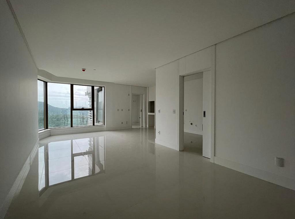 Apartamento Vista Mar no Edifício Yachthouse à venda em Barra Sul em Balneário Camboriú — foto 3