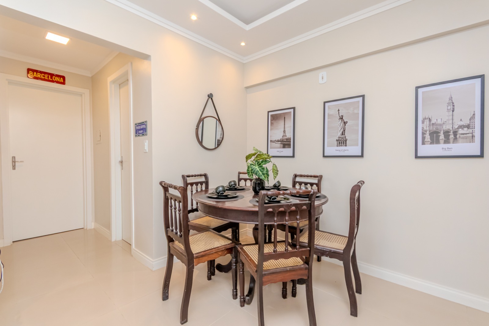 Apartamento Mobiliado no Edifício Martin Fierro à venda no centro de Balneário Camboriú — foto 4