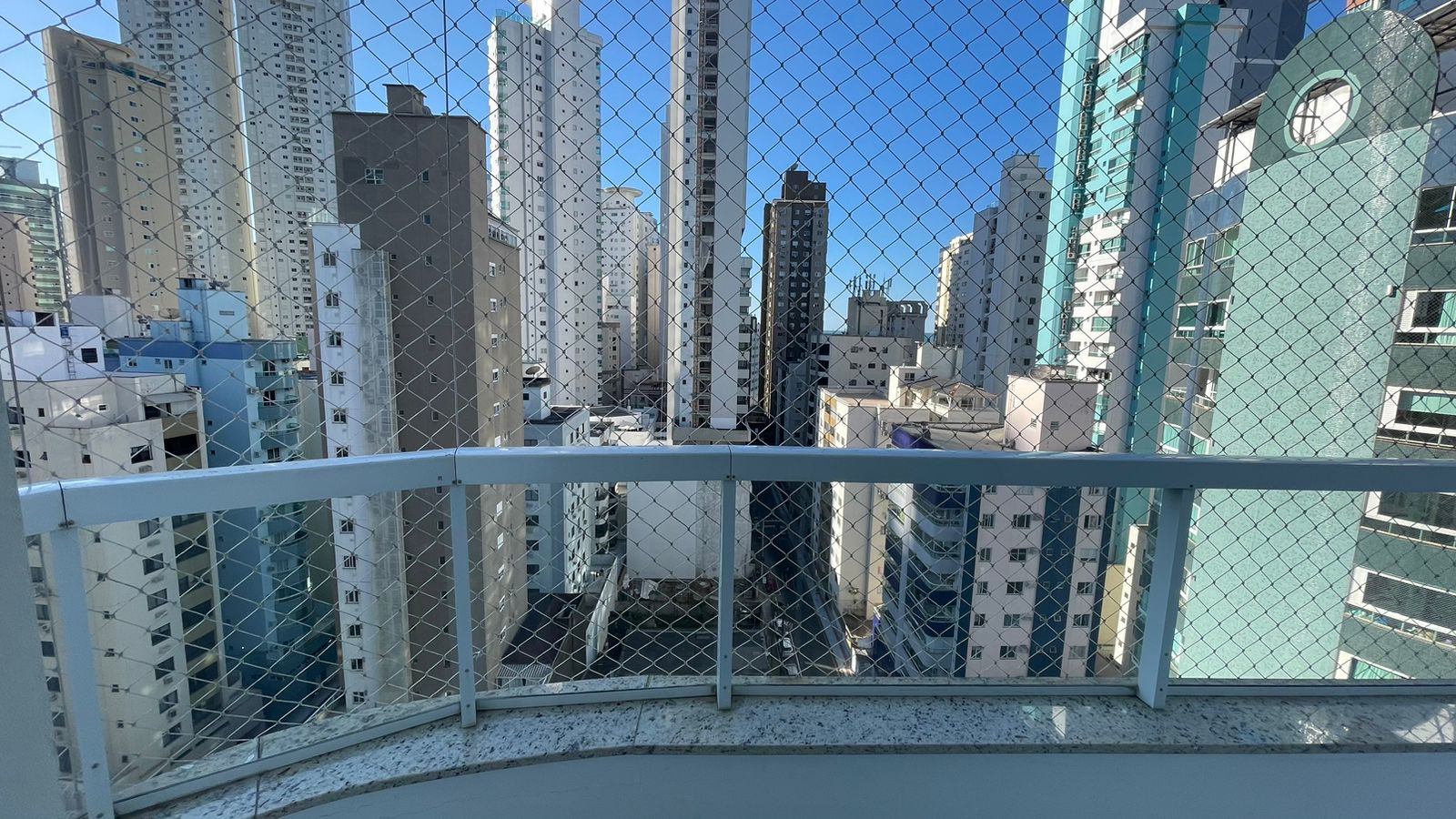 Apartamento Quadra Mar no Edifício Style de Vie à venda no centro de Balneário Camboriú — foto 4