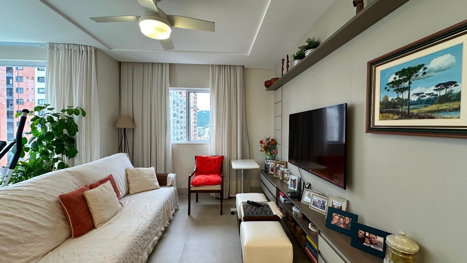 Apartamento na Edifício Farol Ilha da Paz à venda no centro de Balneário Camboriú — foto 3