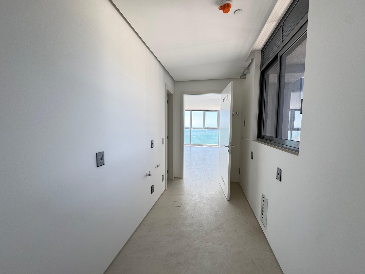 Apartamento Frente Mar no Edifício Copenhagen à venda na Barra Sul de Balneário Camboriú — foto 16
