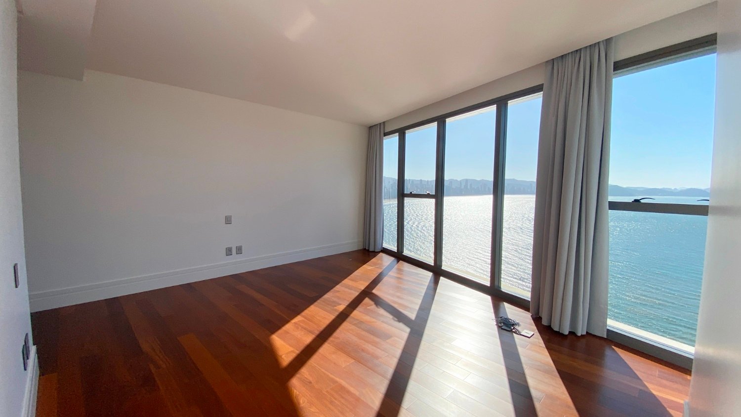 Apartamento no Edifício Pharos à venda no centro de Balneário Camboriú — foto 16