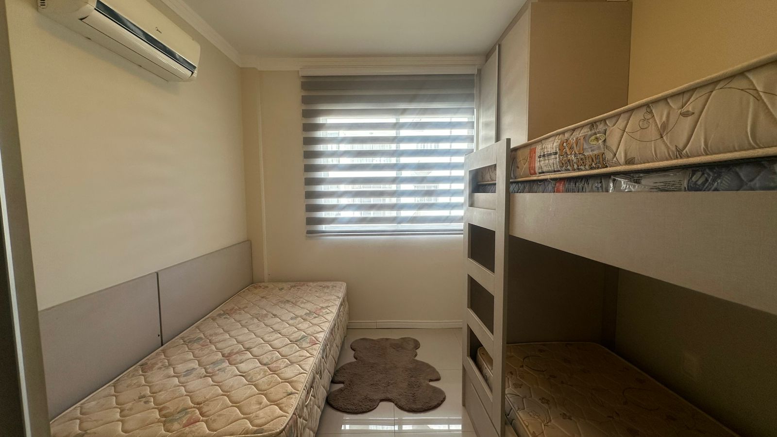Apartamento Quadra Mar no Edifício Dona Dora à venda no centro de Balneário Camboriú — foto 8