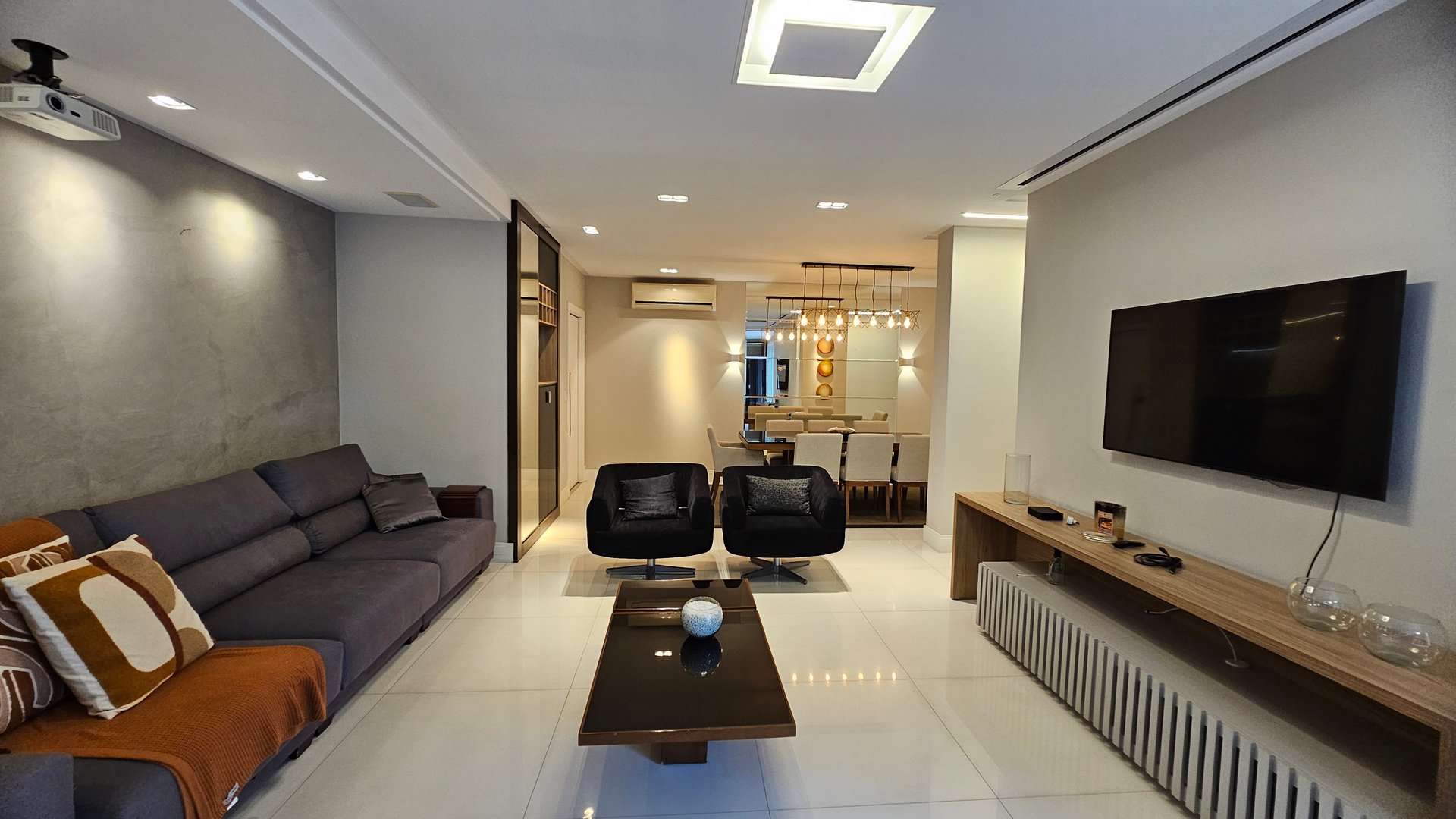 Apartamento no Edifício Chateau de Versailles à venda no centro de Balneário Camboriú — foto 3