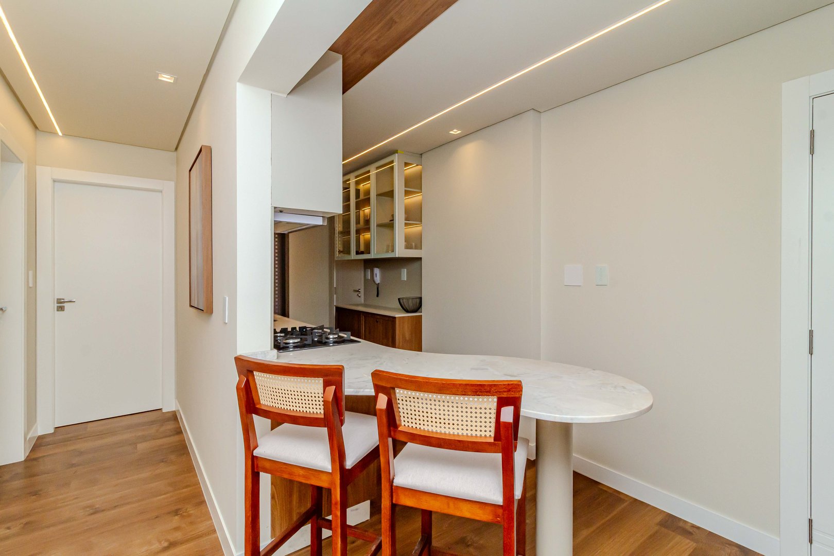 Apartamento no Edifício Oscar Bremer à venda no centro de Balneário Camboriú — foto 8
