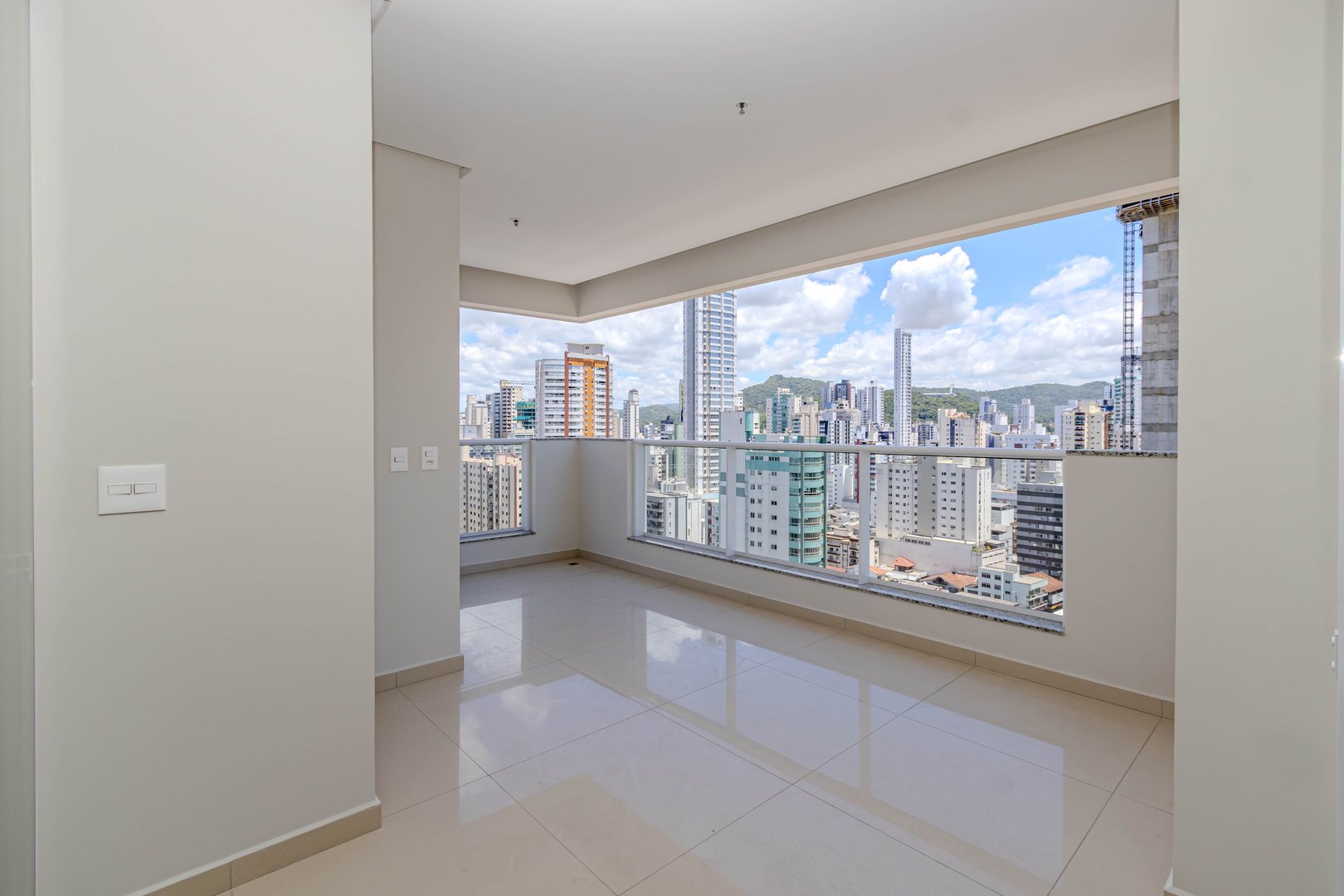 Apartamento Vista Mar no Edifício La Belle Tour Residence à venda no centro de Balneário Camboriú — foto 6