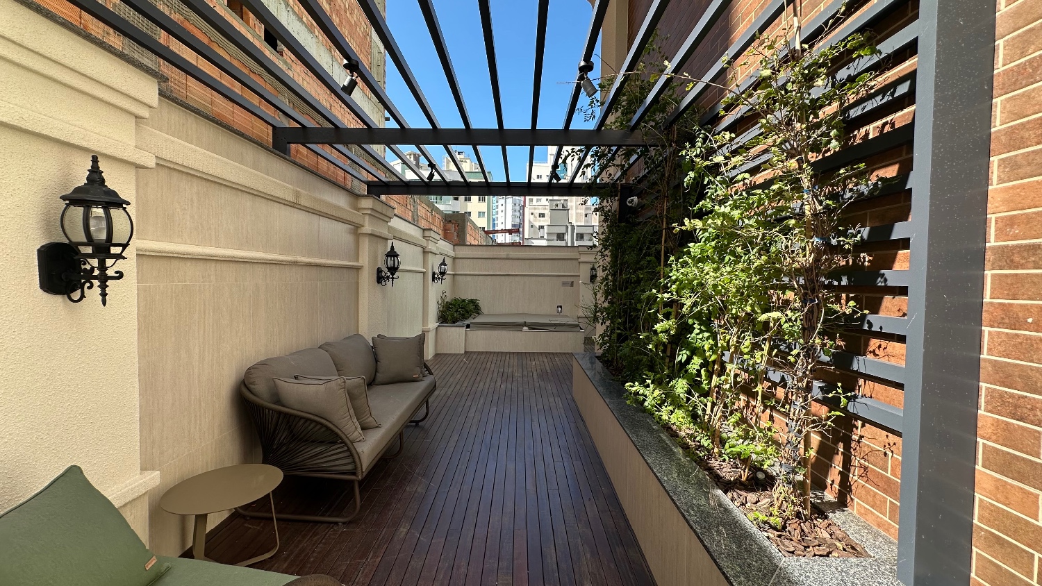 Apartamento no Edifício Hannover Residence à venda na Barra Sul em Balneário Camboriú — foto 31