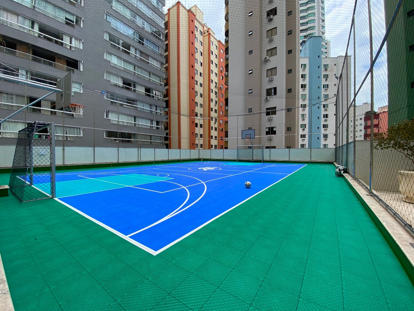 Apartamento no Edifício Villa Serena à venda no centro de Balneário Camboriú — foto 52