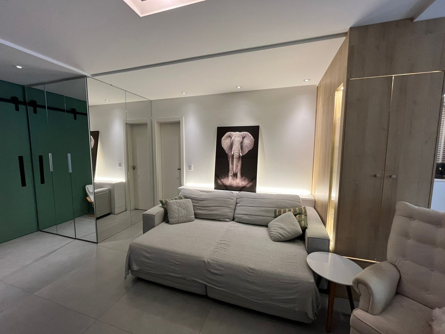 Apartamento Mobiliado no Edifício Residencial Vicenza à venda no Pioneiros, Balneário Camboriú — foto 3