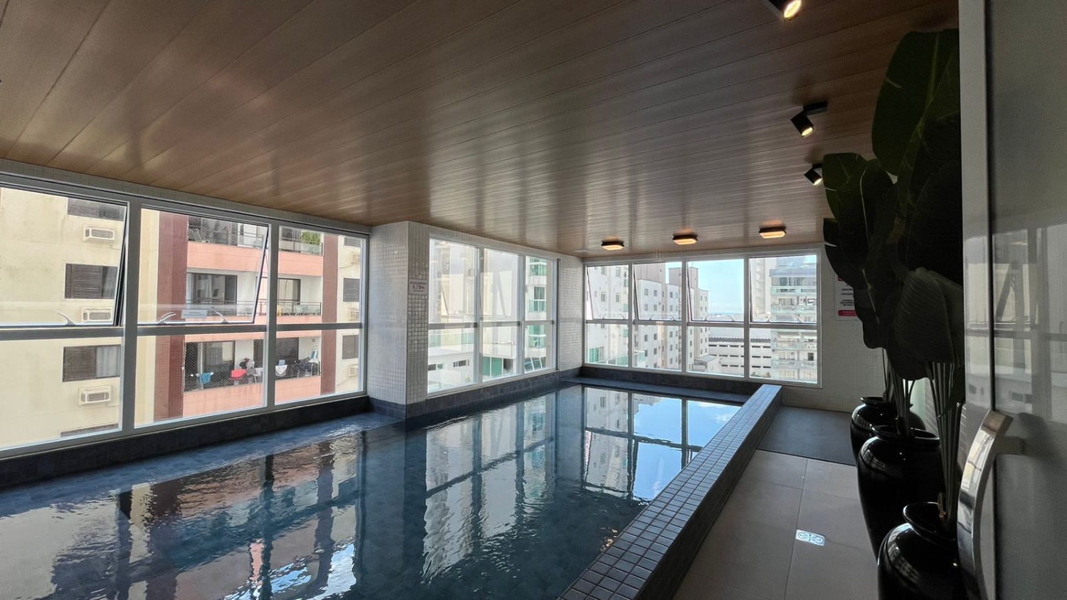 Apartamento no Edifício Villa Alba à venda no centro em Balneário Camboriú — foto 31