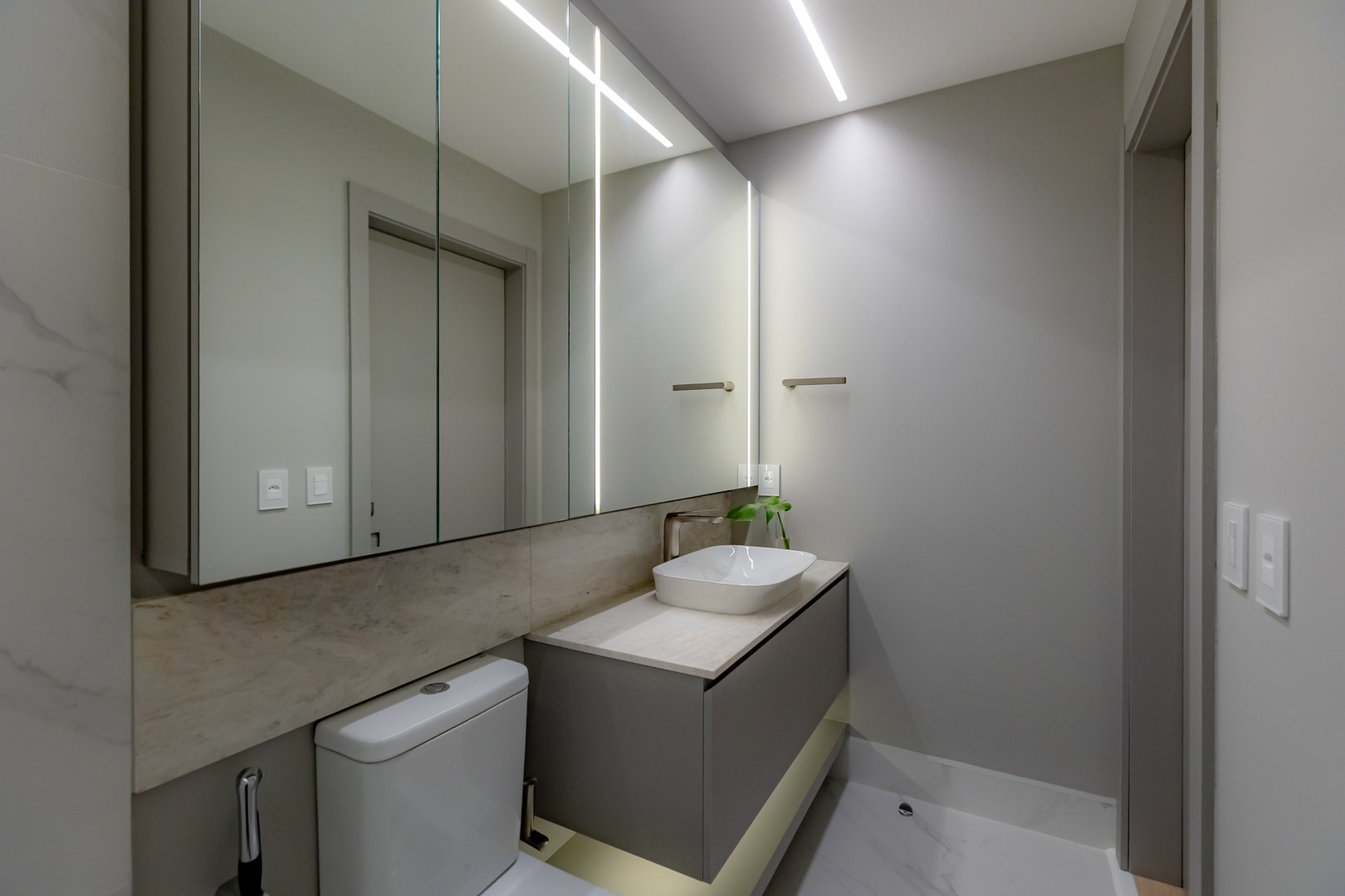 Apartamento Frente Mar no Edifício Boreal Tower à venda no centro de Balneário Camboriú — foto 38