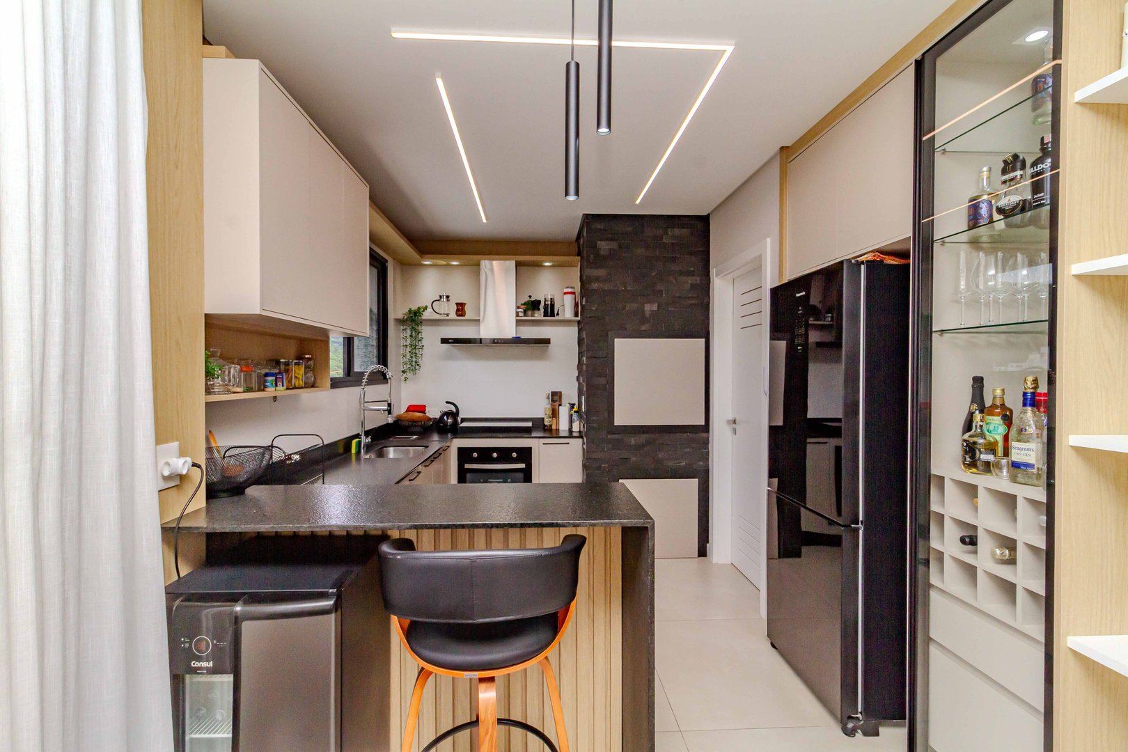 Apartamento no Edifício Kirra Residence à venda no centro de Balneário Camboriú — foto 6