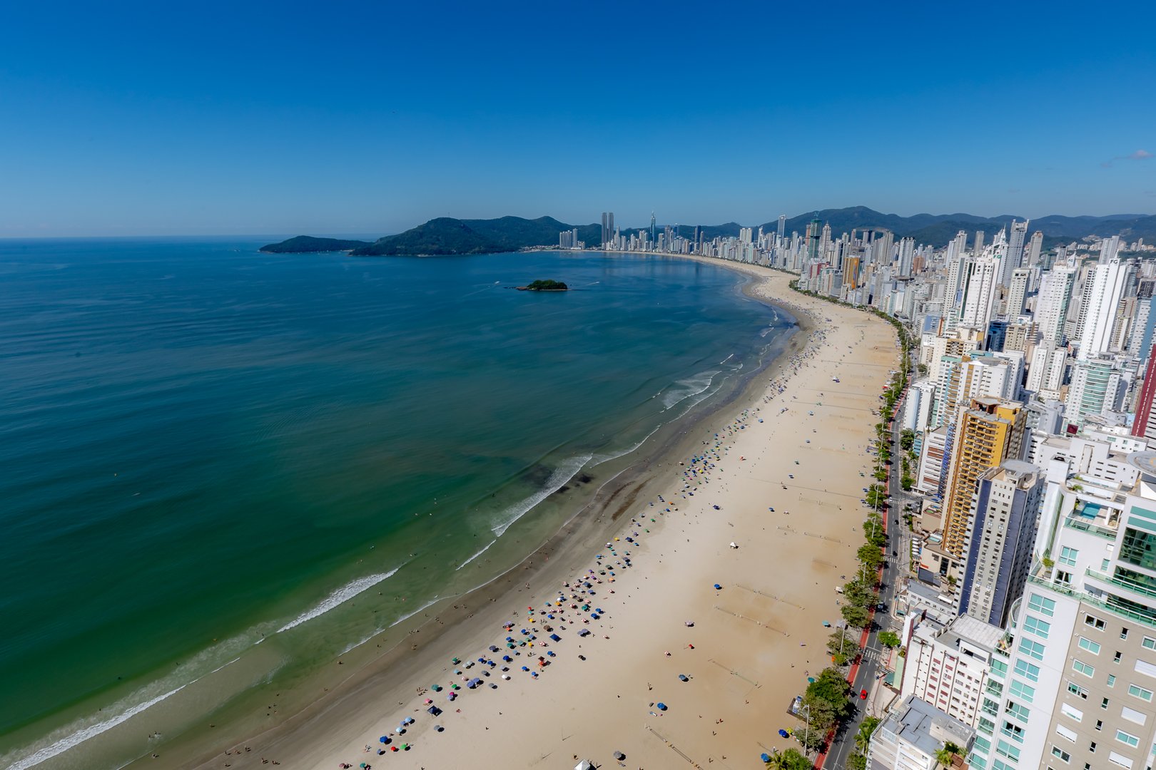 Apartamento Frente Mar no Edifício Boreal Tower à venda no centro de Balneário Camboriú — foto 7