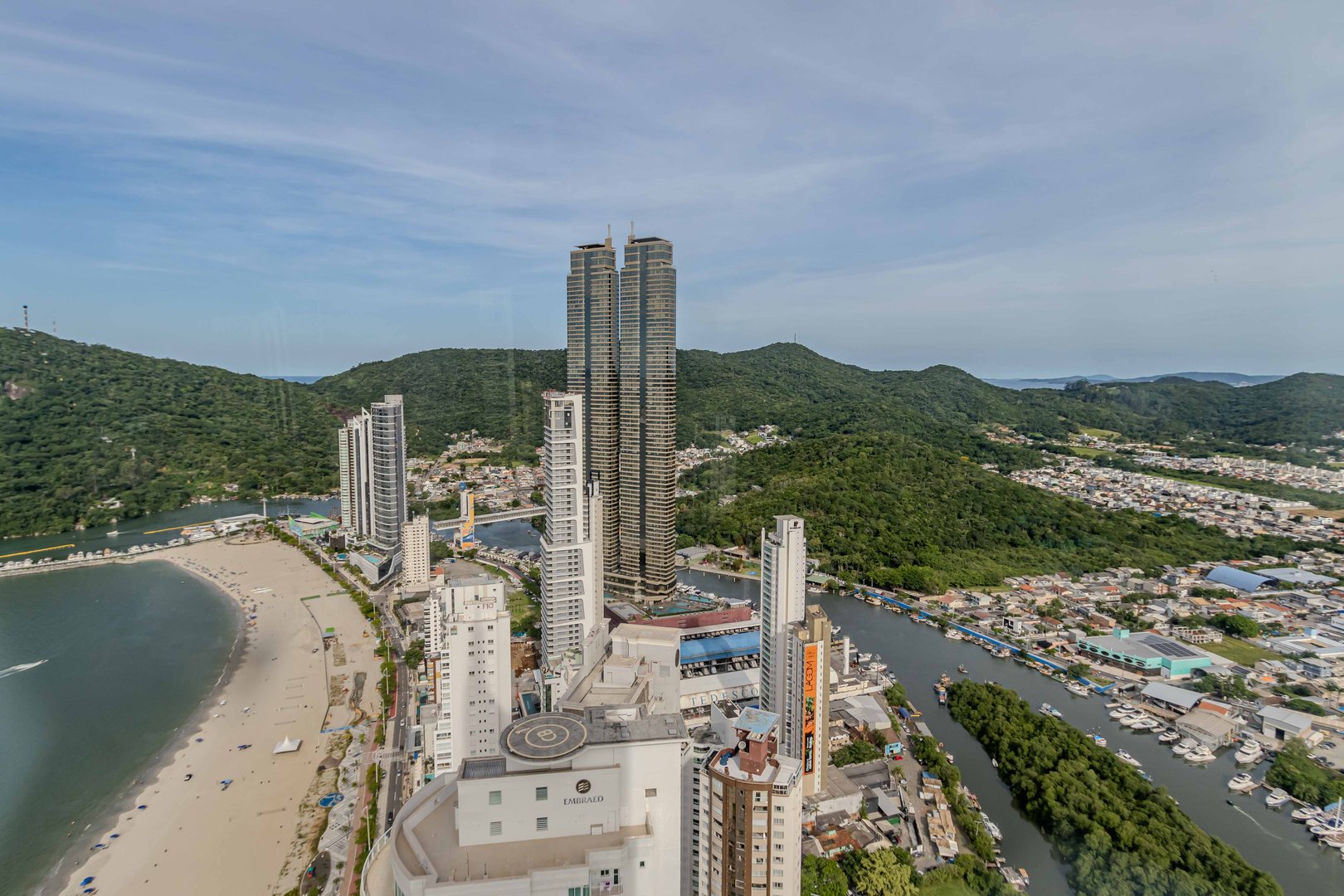 Apartamento frente mar no Edifício One Tower à venda no centro de Balneário Camboriú — foto 39