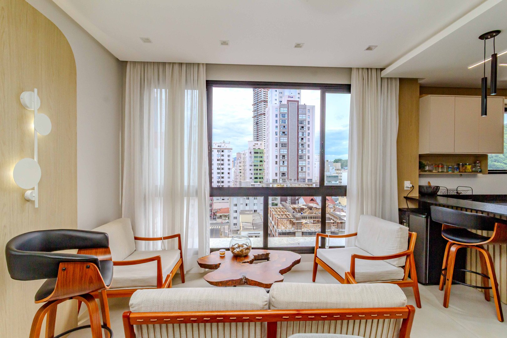 Apartamento no Edifício Kirra Residence à venda no centro de Balneário Camboriú — foto 3