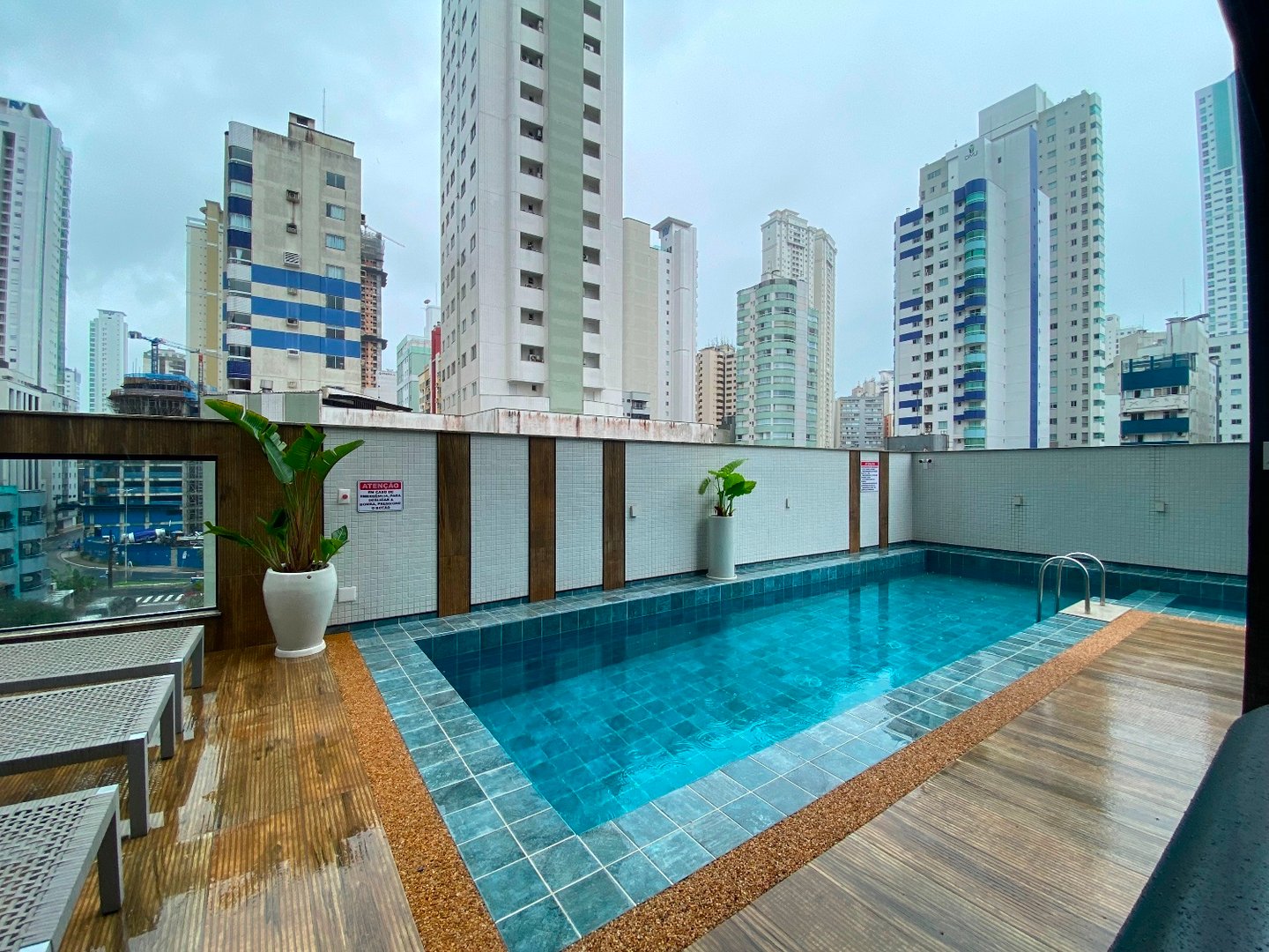 Apartamento no Edifício Porto Rotterdam à venda na Barra Sul em Balneário Camboriú — foto 12