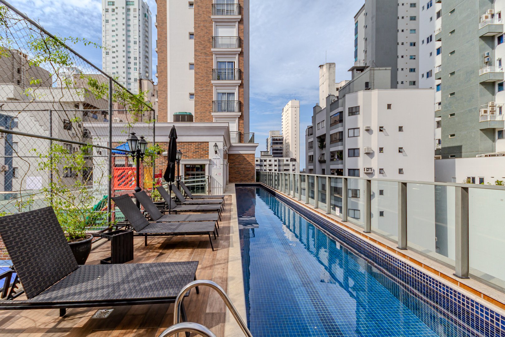 Apartamento no Edifício Windsor Village à venda no centro de Balneário Camboriú — foto 27