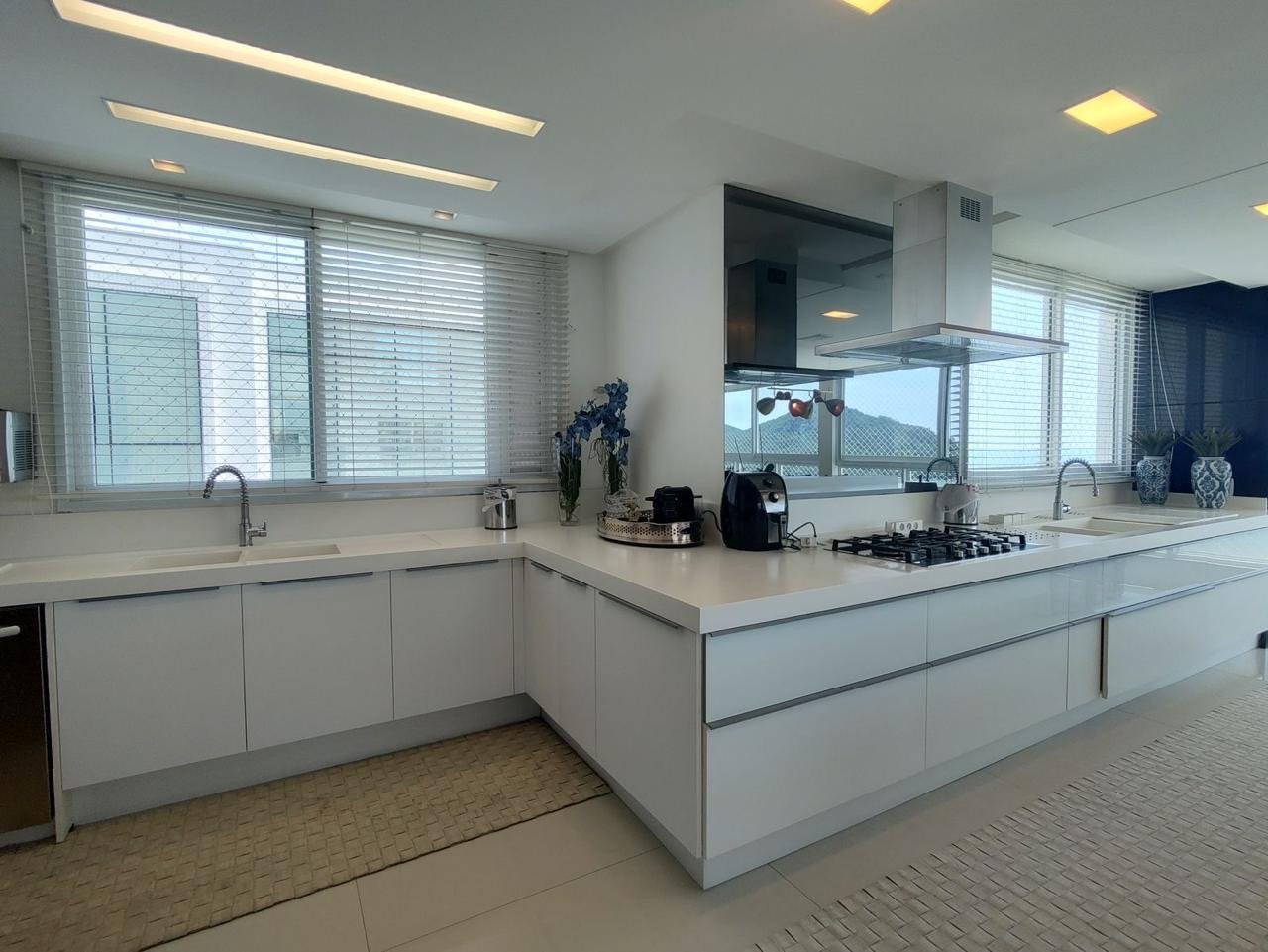 Cobertura Triplex no Edifício Catarina de Alexandria à venda no centro de Balneário Camboriú — foto 7