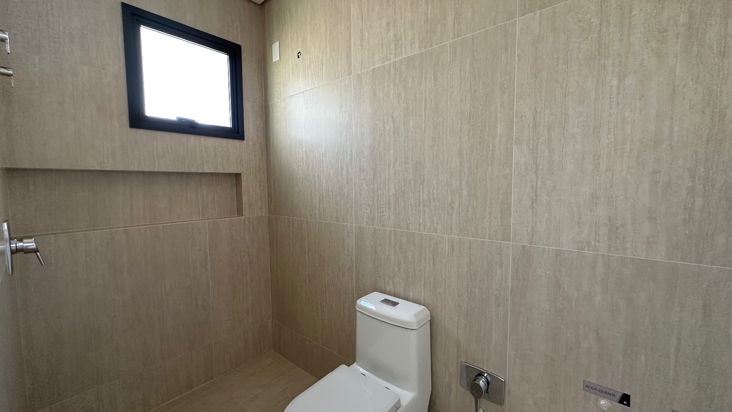 Apartamento no Edifício Hannover Residence à venda na Barra Sul em Balneário Camboriú — foto 13