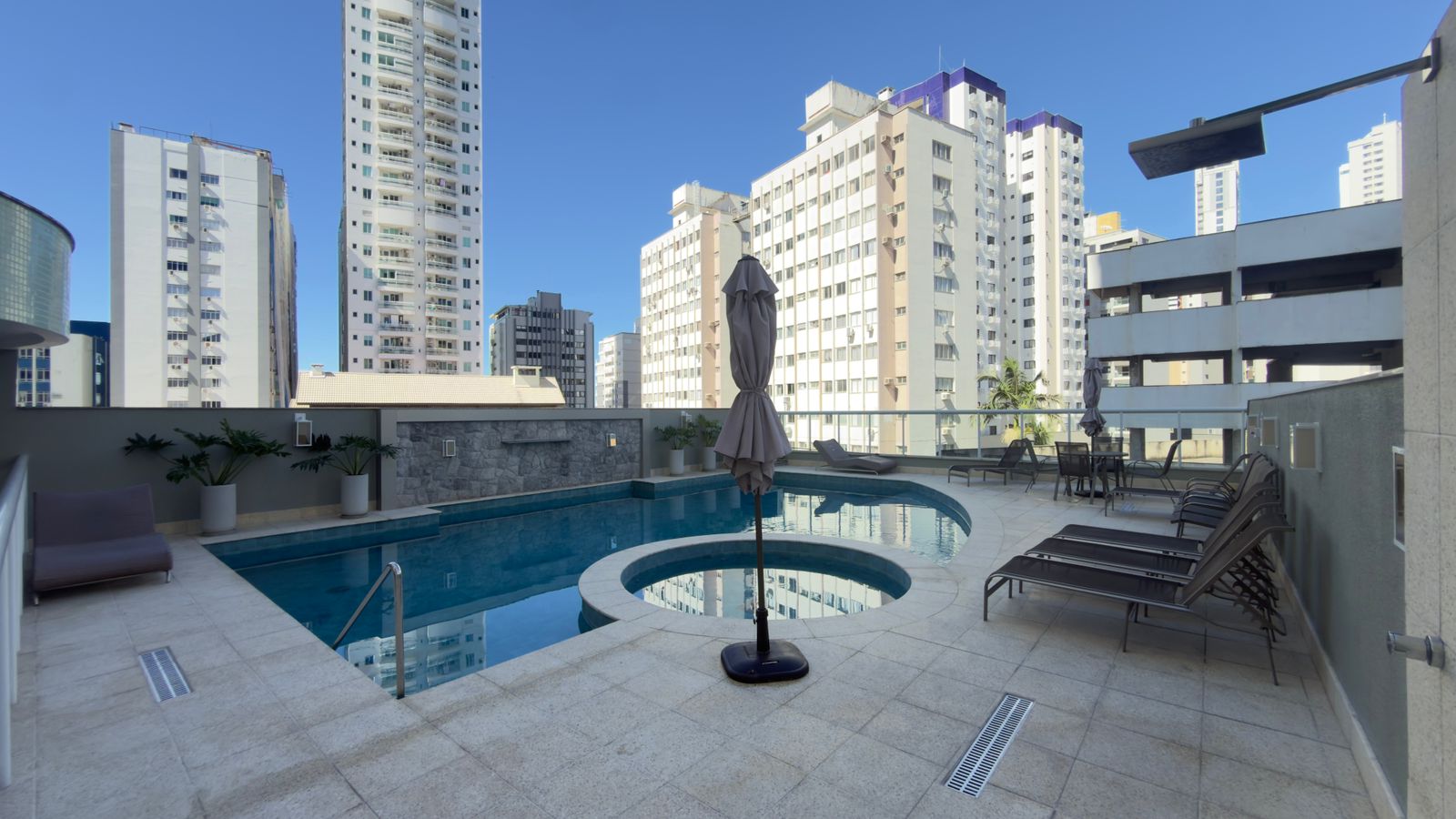 Apartamento Vista Mar no Edifício Dimora Del Sole à venda no centro de Balneário Camboriú — foto 20