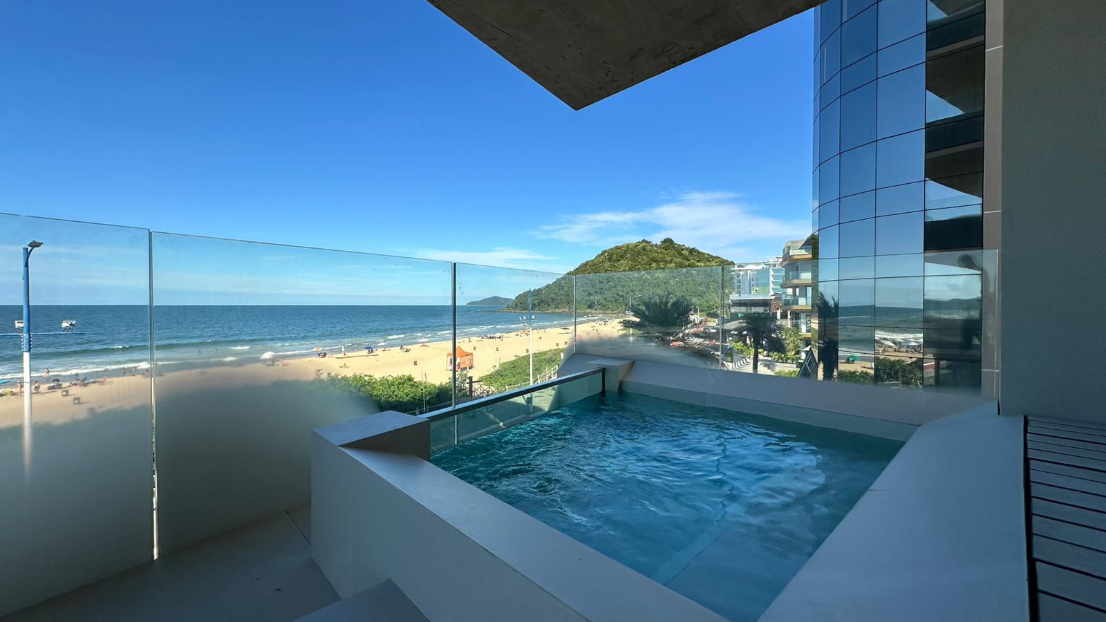 Apartamento Frente Mar no Edifício Bravo Residence By Arthur Casas à venda na Praia Brava — foto 4