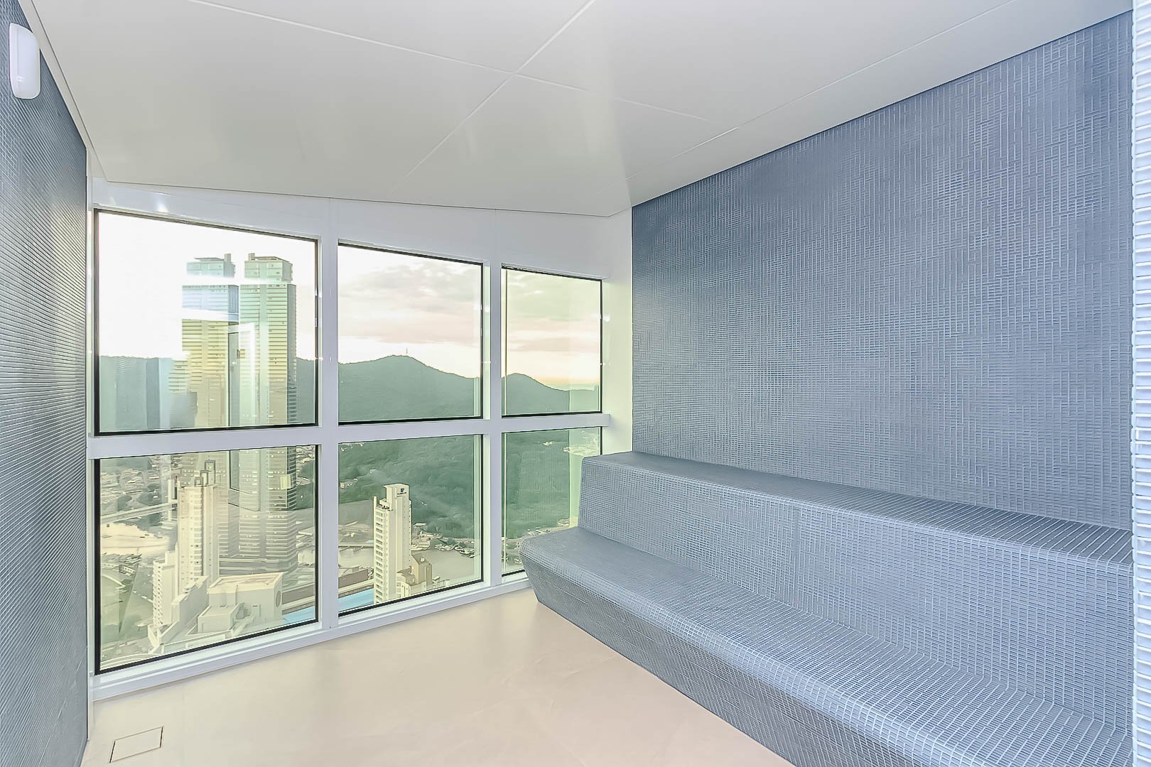Apartamento Frente Mar no Edifício One Tower à venda no centro de Balneário Camboriú — foto 32