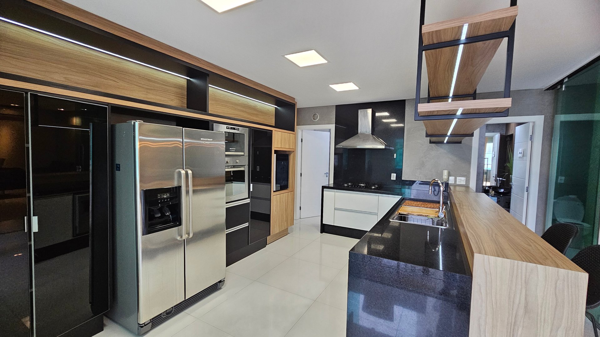 Apartamento no Edifício Chateau de Versailles à venda no centro de Balneário Camboriú — foto 7