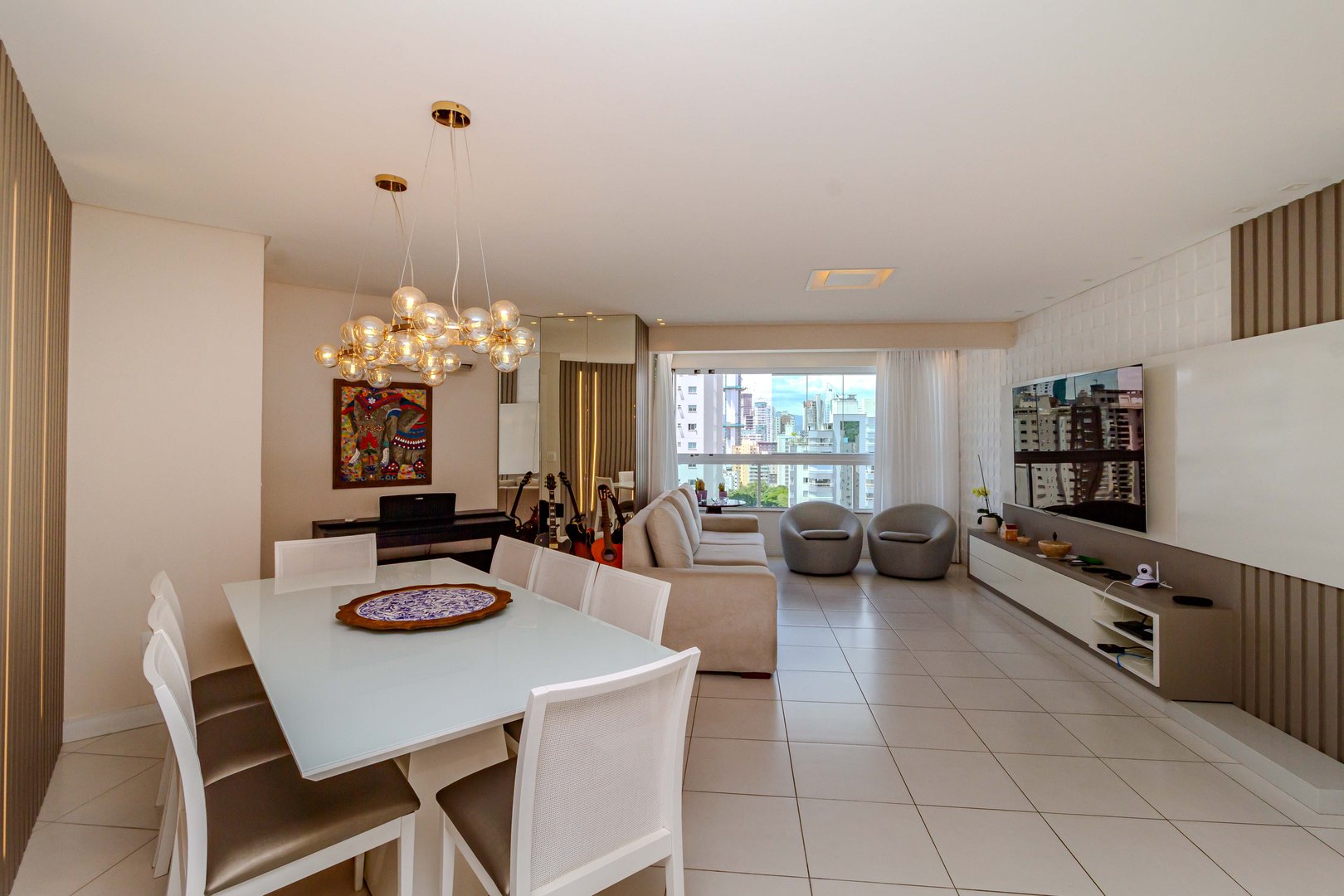 Apartamento Quadra Mar no Edifício Golden Alliance Residence à venda no Pioneiros em Balneário Camboriú