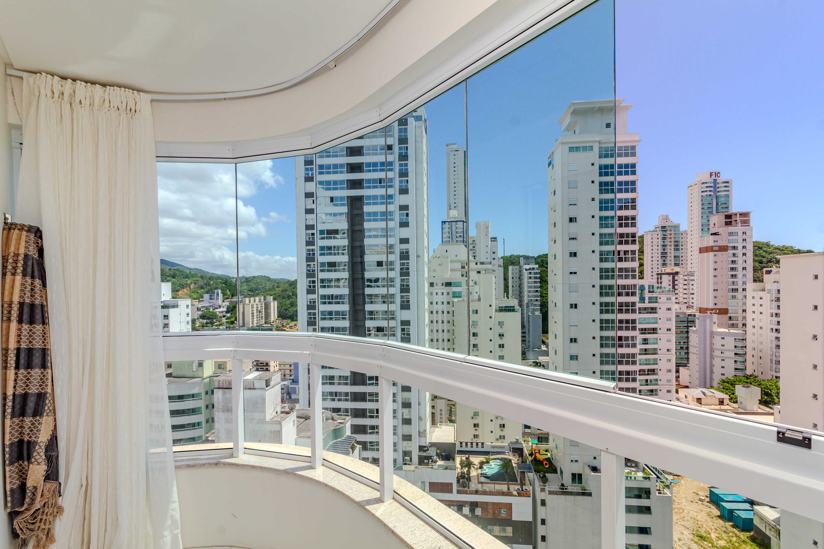Apartamento Quadra Mar no Edifício Golden Alliance Residence à venda no Pioneiros em Balneário Camboriú — foto 13