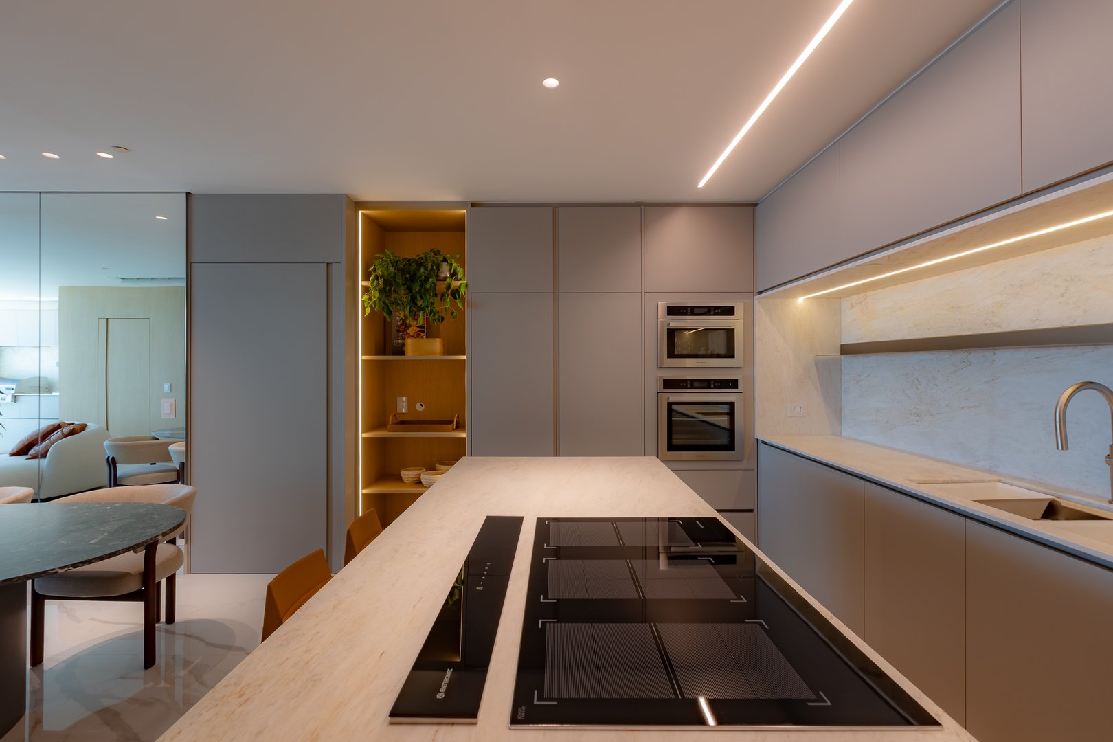 Apartamento Frente Mar no Edifício Boreal Tower à venda no centro de Balneário Camboriú — foto 17