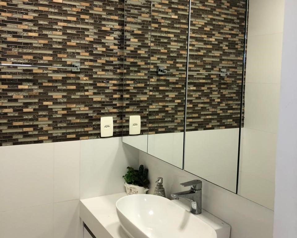 Apartamento Mobiliado no Edifício Esquina de Parma à venda no centro de Balneário Camboriú — foto 17