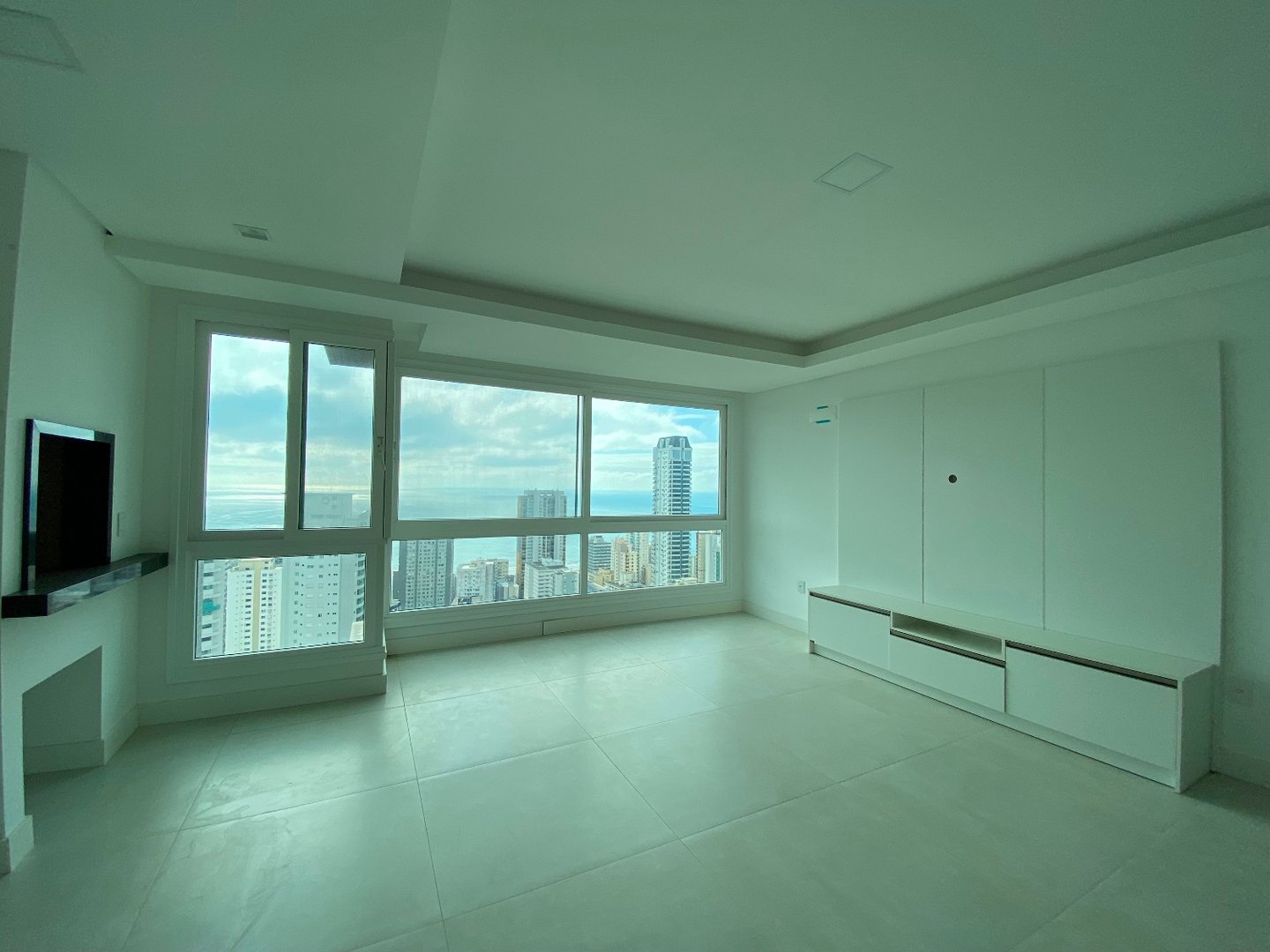 Apartamento Vista Mar no Edifício Camboas Residence à venda no centro de Balneário Camboriú — foto 5