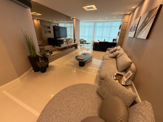 Apartamento no Edifício Cartagena Residence à venda no centro de Balneário Camboriú