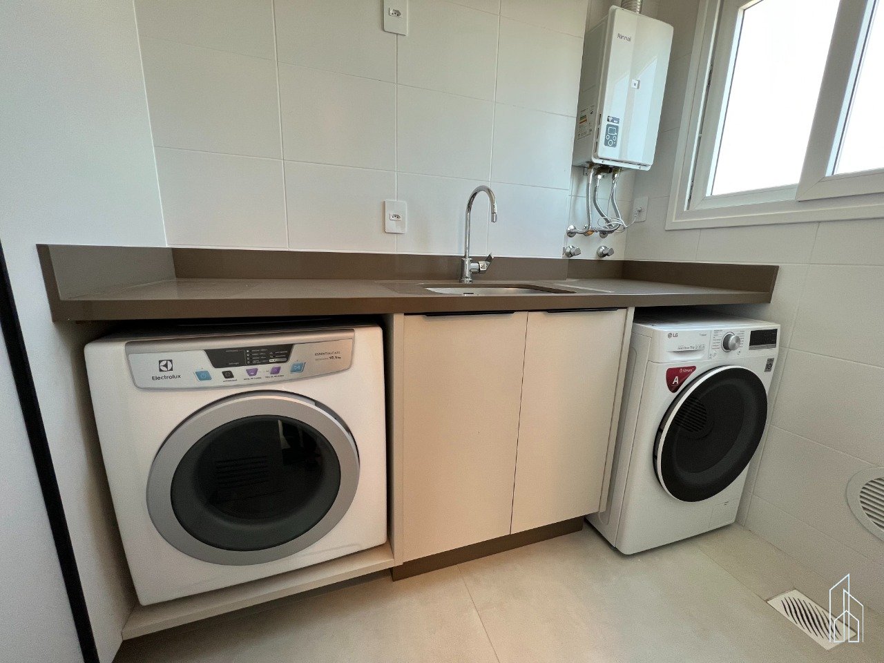 Apartamento no Edifício Camboas Residence à venda no centro de Balneário Camboriú — foto 19