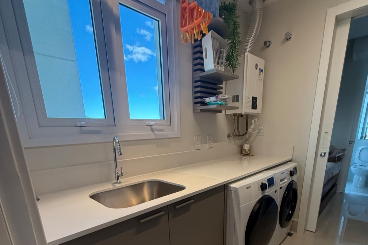 Apartamento Frente Mar no Edifício One Tower à venda na Barra Sul em Balneário Camboriú — foto 6