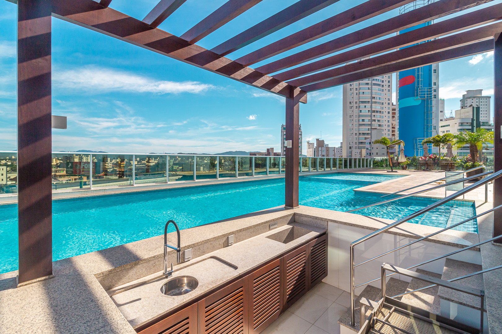 Apartamento no Edifício Phoenix Tower à venda na Barra Sul de Balneário Camboriú — foto 4