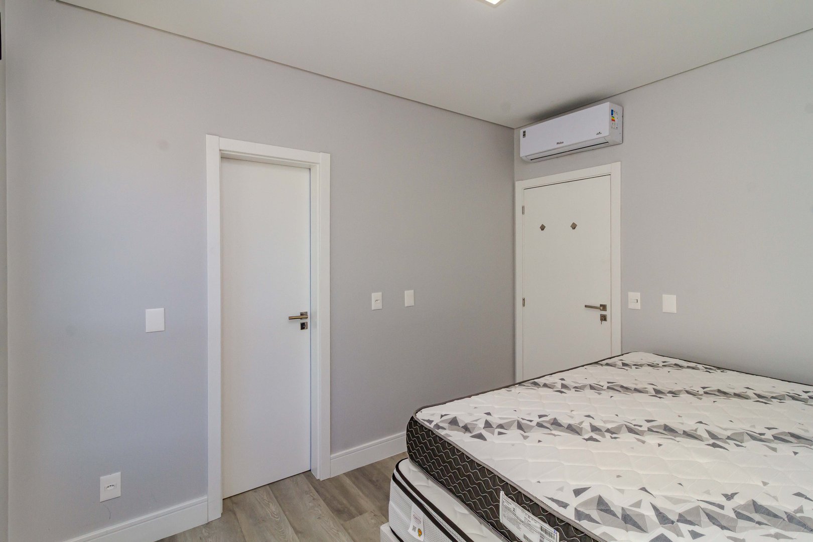 Apartamento no Edifício Dusseldorf à venda na Praia Brava — foto 22