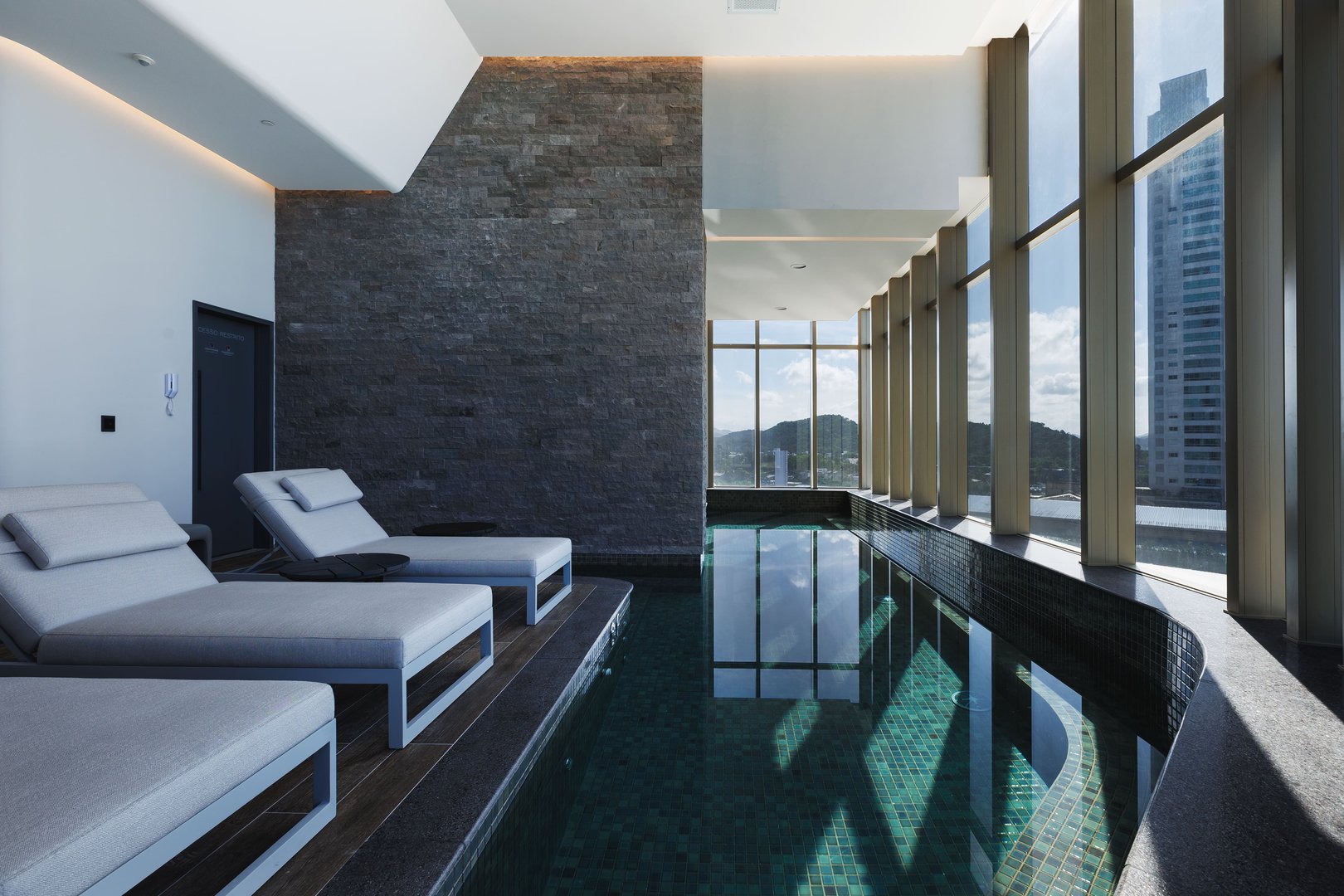 Apartamento Vista Mar no Edifício Yachthouse by Pininfarina à venda na Barra Sul de Balneário Camboriú — foto 17
